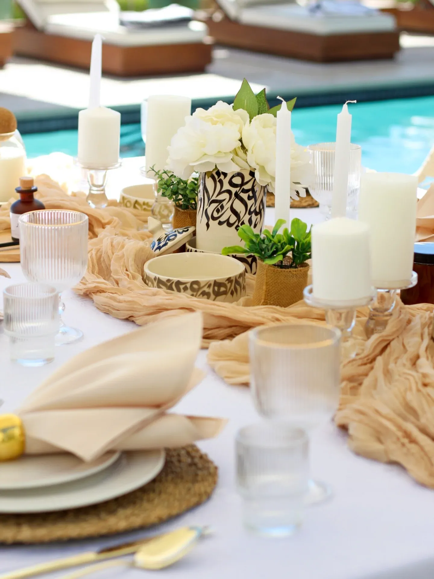 05 editorial table setting